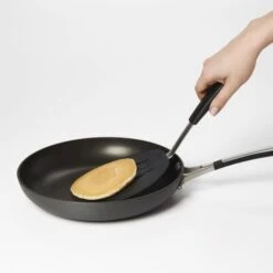 OXO Good Grips Pannenkoekspatel -Le Creuset Winkel 0719812018430 1