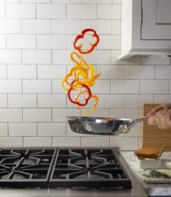 Saveur Selects Pannenset Voyage Series (Koekenpan ø 25 Cm + Steelpan ø 20 Cm) - TriPly RVS - Inductie En Alle Andere Warmtebronnen 12 Saveur Selects Pannenset Voyage Series (Koekenpan ø 25 Cm + Steelpan ø 20 Cm) - TriPly RVS - Inductie En Alle Andere Warmtebronnen -Le Creuset Winkel 1039x1200