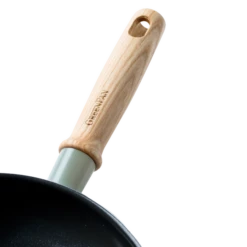 Greenpan Pannenset Met Keukenhulpjes Mayflower - 5 Delige Set -Le Creuset Winkel 173bdb4707104abd3cf006fc7f6e34cebb6588c0 GP MAYFLOWER Frypan B8 a