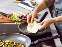 BK Koekenpan Granite Aluminium - ø 24 Cm - Keramische Anti-aanbaklaag -Le Creuset Winkel 1b8e3e9aba94a1285b43c6f4a99e7815c8668c46 BK Inductiekoken PH00636 008 1