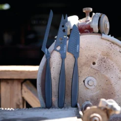 Boska Kaasmessenset Monaco+ Zwart - Met Lederen Hoes -Le Creuset Winkel 307089 BOSKACheeseKnifeSetMonaco Black 10 2400x