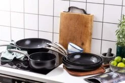 BK Koekenpan Superior Aluminium - ø 24 Cm - Keramische Anti-aanbaklaag 7 BK Koekenpan Superior Aluminium - ø 24 Cm - Keramische Anti-aanbaklaag -Le Creuset Winkel 39b16c9d888fa708017b3f75831860e1a0e98996 BK Superior Ceramic sfeerbeeld set