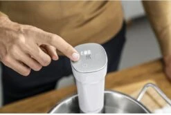 Zwilling Sous Vide Stick Enfinigy - Nauwkeurige Temperatuurinstelling - IPX7 Waterproof - Zwart 22 Zwilling Sous Vide Stick Enfinigy - Nauwkeurige Temperatuurinstelling - IPX7 Waterproof - Zwart -Le Creuset Winkel 4009839546716 9