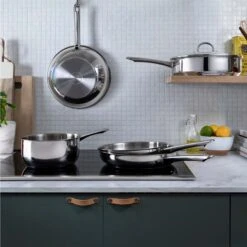 BK Wokpan Bright RVS - ø 28 Cm - Zonder Anti-aanbaklaag 9 BK Wokpan Bright RVS - ø 28 Cm - Zonder Anti-aanbaklaag -Le Creuset Winkel 484b525bd83500ee07165b25d4f578df91ff4d70 BK Bri WokP 1pc CC005747 001 Collection