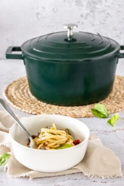 MasterClass Braadpan - Hunter Green - ø 20 Cm / 2.5 Liter - Standaard Anti-aanbaklaag -Le Creuset Winkel 5057982080273 1