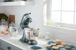KitchenAid Keukenmachine Artisan - Kantelbare Kop - Juniper - 4.8 Liter - 5KSM175PSEJP -Le Creuset Winkel 5KSM175xJP JUNIPER 230393kpp01 030 srgb
