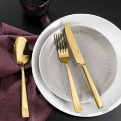 Sambonet Bestekset Flat - Goud - 30 Delig / 6 Personen 6 Sambonet Bestekset Flat - Goud - 30 Delig / 6 Personen -Le Creuset Winkel 62712GN1 amb01