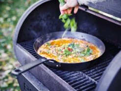 BK Koekenpan Black Steel - ø 30 Cm - Zonder Anti-aanbaklaag 14 BK Koekenpan Black Steel - ø 30 Cm - Zonder Anti-aanbaklaag -Le Creuset Winkel 63b61f80f08e843f27d7571b3fc6df03c118578d BlackSteel 12 11 B93816 1 1