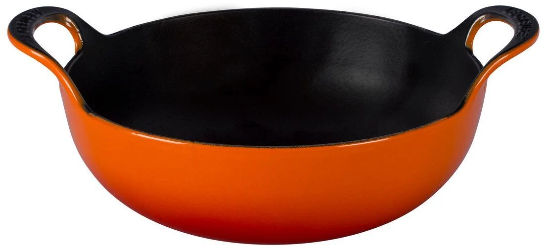 Le Creuset Wokpan / Balti Dish - Oranjerood - ø 24 Cm / 2.7 Liter - Geëmailleerde Anti-aanbaklaag 1 Le Creuset Wokpan / Balti Dish - Oranjerood - ø 24 Cm / 2.7 Liter - Geëmailleerde Anti-aanbaklaag