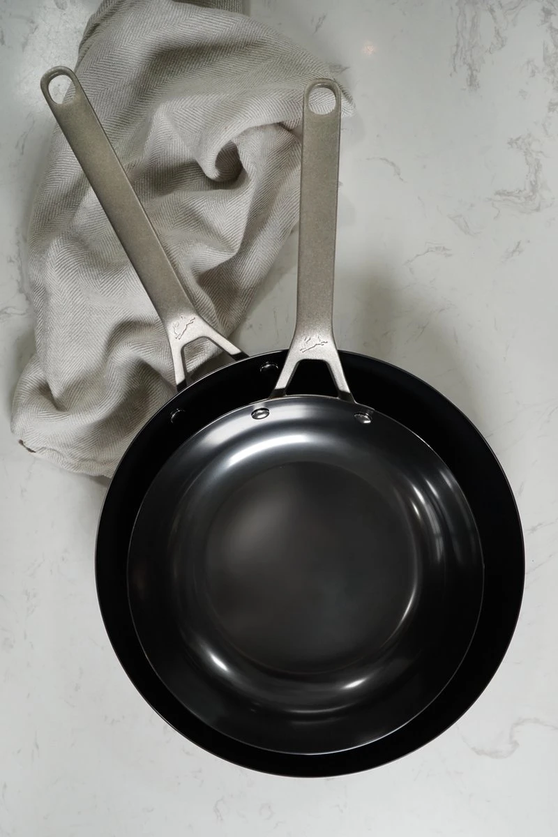 Saveur Selects Pannenset - Carbon Steel (Wokpan ø 35 Cm + Koekenpan ø 30 Cm) - Inductie En Alle Andere Warmtebronnen 8 Saveur Selects Pannenset - Carbon Steel (Wokpan ø 35 Cm + Koekenpan ø 30 Cm) - Inductie En Alle Andere Warmtebronnen - Afbeelding 8