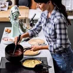 KitchenAid Steelpan Classic Forged - ø 20 Cm / 3.1 Liter - Keramische Anti-aanbaklaag 7 KitchenAid Steelpan Classic Forged - ø 20 Cm / 3.1 Liter - Keramische Anti-aanbaklaag -Le Creuset Winkel 813CAuPQxL. AC SL1500