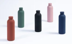 Sareva Thermosfles / Waterfles - Zwart - 500 Ml -Le Creuset Winkel 8720364455903 1 1