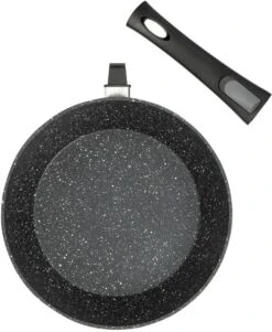 Resto Kitchenware Koekenpan Leo - ø 24 Cm - Standaard Anti-aanbaklaag 9 Resto Kitchenware Koekenpan Leo - ø 24 Cm - Standaard Anti-aanbaklaag -Le Creuset Winkel 93040.4260403577806.ver80