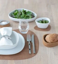 LIND DNA Placemat Nupo - Leer - Nature - 44 X 37 Cm -Le Creuset Winkel 982473 4 1614039102