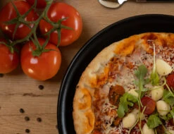 Jay Hill Pizzaborden Speckle Black - ø 32 Cm - 4 Stuks -Le Creuset Winkel AR7A5898