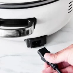 GreenPan Omnicooker - 5.7 Liter - Cream - Keramische Anti-baklaag -Le Creuset Winkel CC005288 001 CC005289 001 image8 feature5 b5e62739 964c 4efa a607 a333dc8ac442