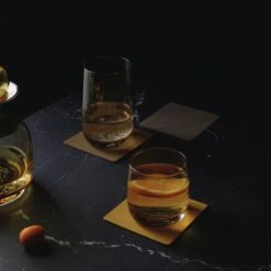 ASA Selection Onderzetters - Soft Leather - Cork - 10 X 10 Cm - 4 Stuks -Le Creuset Winkel Coaster Soft Leather Glas Amber 1