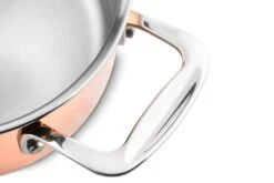 DUCQ Pannenset (Kookpan ø 18 / 20 / 20 Cm + Steelpan ø 16 Cm) + Deksels - Koper - 4 Delige Set 23 DUCQ Pannenset (Kookpan ø 18 / 20 / 20 Cm + Steelpan ø 16 Cm) + Deksels - Koper - 4 Delige Set -Le Creuset Winkel DUCQ handle 1 3