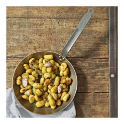 De Buyer Koekenpan Lyonnaise Carbon Plus - ø 18 Cm - Zonder Anti-aanbaklaag -Le Creuset Winkel De Buyer Koekenpan 18 cm Carbon Plus Sfeer