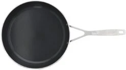 Demeyere Koekenpannenset Alu Industry 3 - Ceraforce - ø 24 + 28 Cm - Keramische Anti-aanbaklaag -Le Creuset Winkel Demeyere Koekenpan Alu Industry 3 000023459