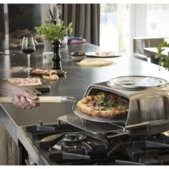 Fernus & Friends Pizza Oven - Voor Fornuis - Pure Polished Aluminium - Voor ø 26 Cm Pizza's -Le Creuset Winkel Fernus Pizza Zilver