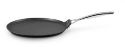 Le Creuset Pannenkoekenpan Les Forgées TNS - ø 24 Cm - Standaard Anti-aanbaklaag -Le Creuset Winkel LC 20190624 ZS PS FS 51106280010002 001