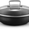 Le Creuset Hapjespan Met Deksel - Les Forgées TNS - ø 24 Cm / 2.3 Liter - Standaard Anti-aanbaklaag
