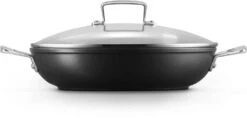 Le Creuset Hapjespan Met Deksel - Les Forgées TNS - ø 28 Cm / 3.2 Liter - Standaard Anti-aanbaklaag -Le Creuset Winkel LC 20190624 ZS PS FS 51107280010502 003