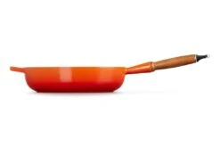 Le Creuset Hapjespan Signature - Oranjerood - ø 28 Cm / 3.6 Liter- Geëmailleerde Anti-aanbaklaag -Le Creuset Winkel LC 20210721 HL PS FS 20259280900422 003