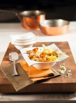 Maxwell & Williams Soepkom Motion 19 X 19 Cm / 500 Ml -Le Creuset Winkel Motion sfeer5 1