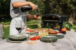 Nero Cooking Pizza Oven - Op Gas Voor Buiten - Zwart - Voor ø 35 Cm Pizza's -Le Creuset Winkel Nero Sfeer20