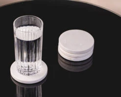 Jay Hill Onderzetters Marmer - Wit - ø 10 Cm - 4 Stuks -Le Creuset Winkel Onderzetter 1 scaled