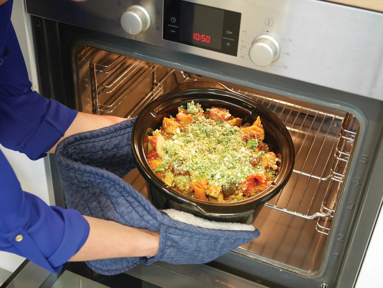 Crockpot Slowcooker - Scharnierdeksel - 4.7 Liter - CR052 3 Crockpot Slowcooker - Scharnierdeksel - 4.7 Liter - CR052 - Afbeelding 3