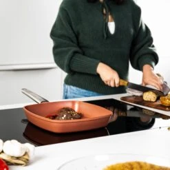 Westinghouse Grillpan Performance - Rebel Red - 28 X 28 Cm - Standaard Anti-aanbaklaag -Le Creuset Winkel WCFP0095G28OR 7