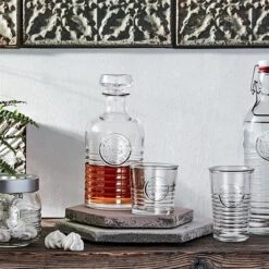 Bormioli Rocco Whiskey Karaf Officina 1825 - Transparant - 1 Liter 10 Bormioli Rocco Whiskey Karaf Officina 1825 - Transparant - 1 Liter -Le Creuset Winkel a officina1825 2
