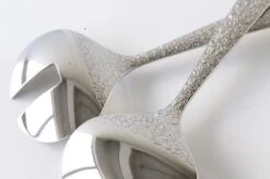 Alessi Saladebestek Dressed - MW03/14 - Door Marcel Wanders 6 Alessi Saladebestek Dressed - MW03/14 - Door Marcel Wanders -Le Creuset Winkel alessi dressed marcel wanders salade bestek