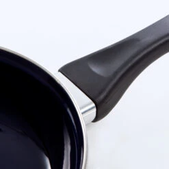 BK Wokpan Fortalit - ø 28 Cm / 3.6 Liter - Geëmailleerde Anti-aanbaklaag 7 BK Wokpan Fortalit - ø 28 Cm / 3.6 Liter - Geëmailleerde Anti-aanbaklaag -Le Creuset Winkel c4cd138292d3b015451aa5a8da373cd1fd54402c USP 7 FORTALIT B1208 USP vei