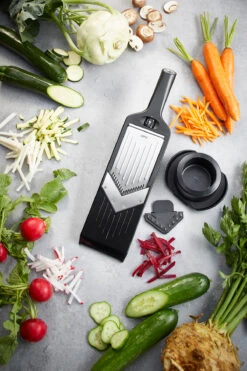 Gefu Mandoline Violi 2.0 -Le Creuset Winkel gefu slicer 3