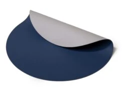 Jay Hill Placemats - Vegan Leer - Grijs / Blauw - Dubbelzijdig - ø 38 Cm - 6 Stuks -Le Creuset Winkel jay hill placemat rond blauw lichtgrijs 1 scaled
