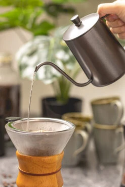 Jay Hill Koffie-/Theefilter - RVS -Le Creuset Winkel koffie 2 3 scaled