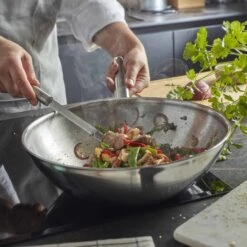 Demeyere Wokpan Apollo 7 - ø 36 Cm 9 Demeyere Wokpan Apollo 7 - ø 36 Cm -Le Creuset Winkel pdp masonry content demeyere apollo 7 wok fast 750x750 5 scaled