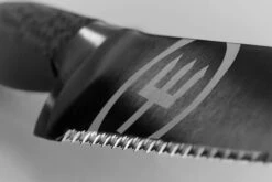 Wusthof Broodmes Performer 23 Cm -Le Creuset Winkel pf detail double 1920x1920