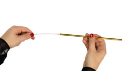 Sareva Herbruikbare Rietjes - Met Borstel - Goud - 4 Stuks -Le Creuset Winkel product hand 3 scaled