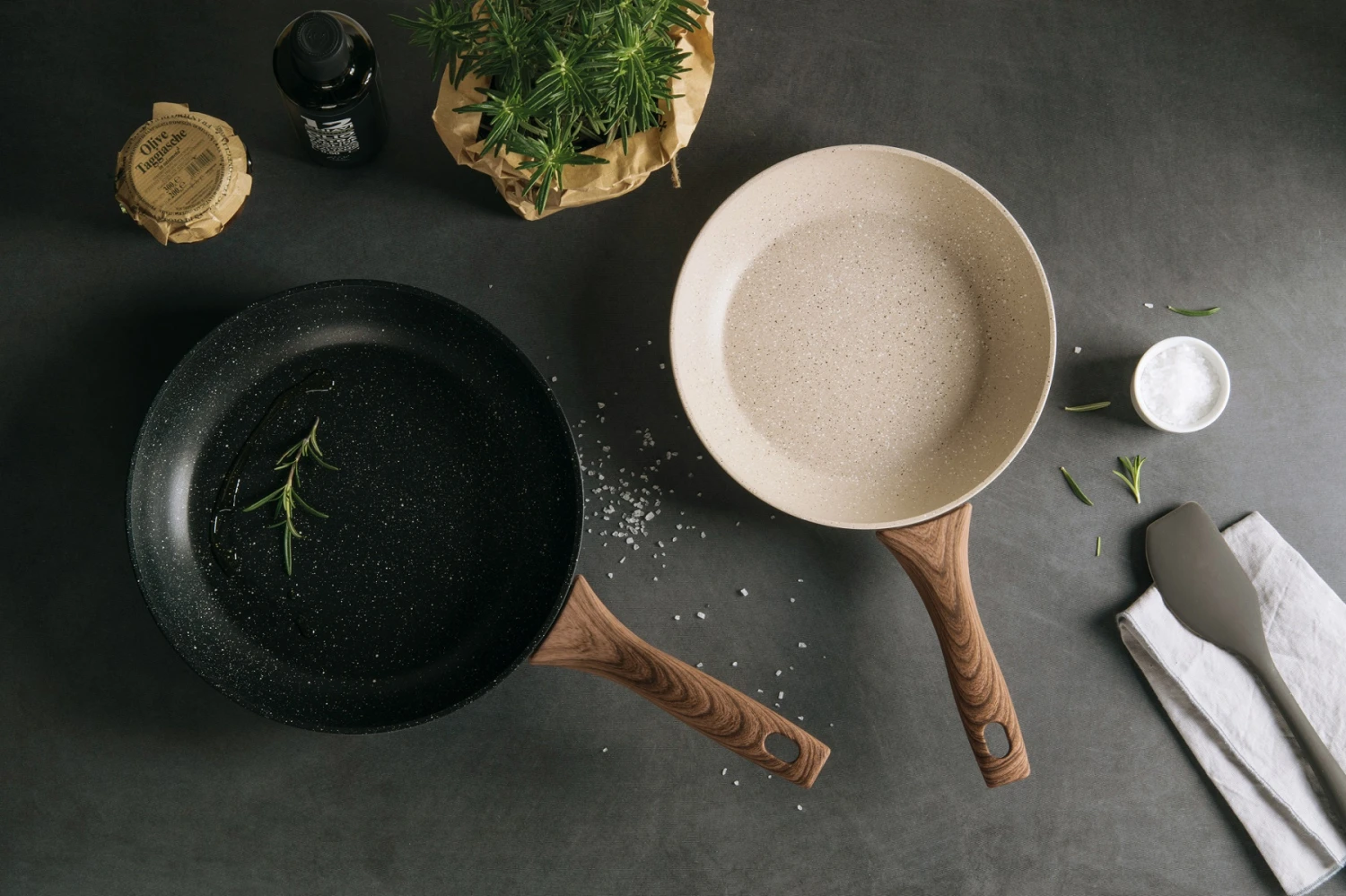 Sambonet Wokpan Rock 'n' Rose - Zwart - ø 28 Cm - Standaard Anti-aanbaklaag 2 Sambonet Wokpan Rock 'n' Rose - Zwart - ø 28 Cm - Standaard Anti-aanbaklaag - Afbeelding 2