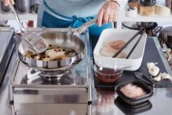 Sambonet Serveerpincet Zwart -Le Creuset Winkel sambonet serveerpincet zwart sfeer