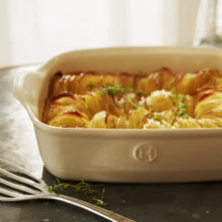 Emile Henry Ovenschaal - Grand Cru- 28 X 23 Cm / 1.8 Liter 5 Emile Henry Ovenschaal - Grand Cru- 28 X 23 Cm / 1.8 Liter -Le Creuset Winkel square oven dish 5 1