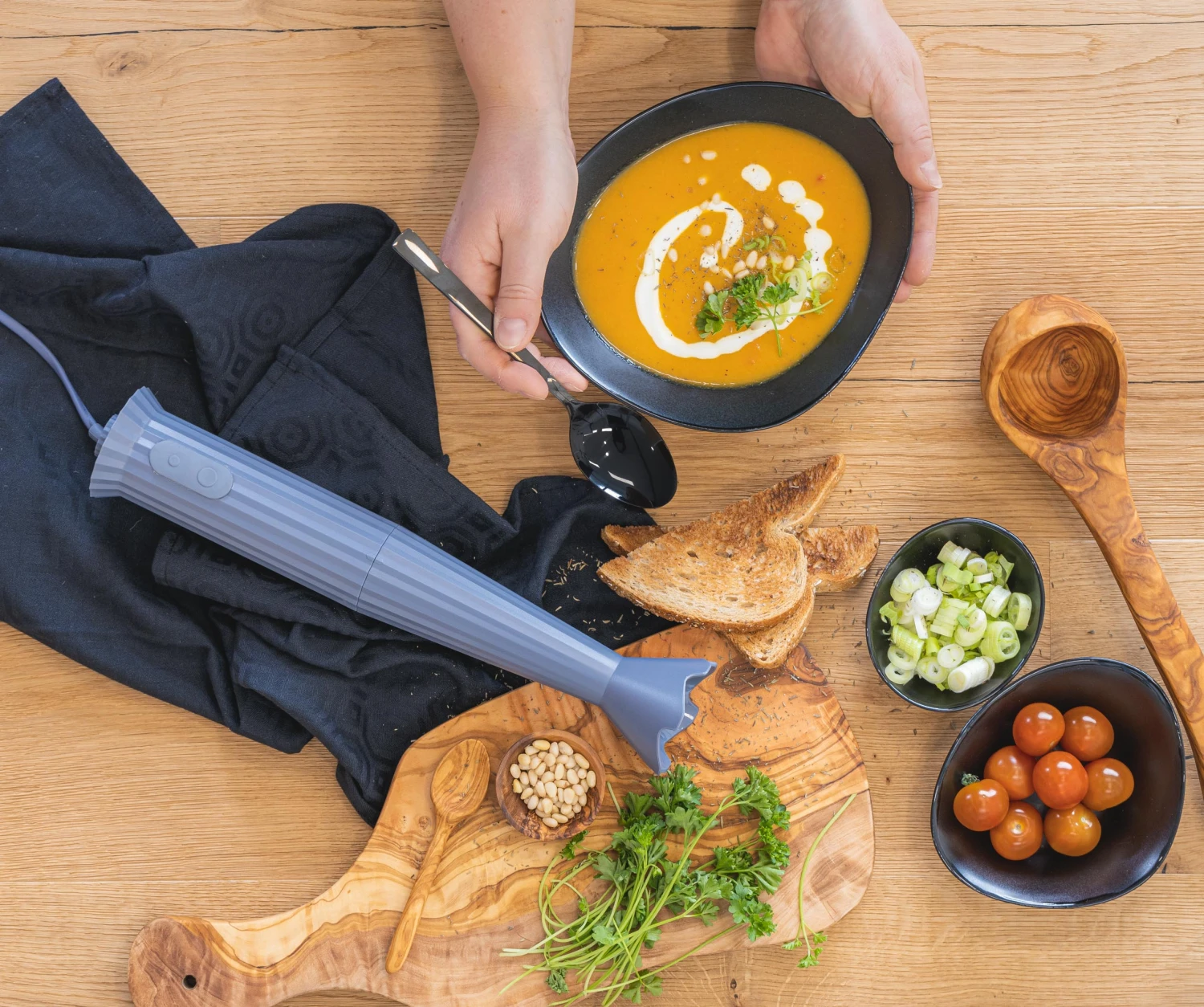 Alessi Staafmixer Set Plissé - Grijs - Michele De Lucchi - MDL10S G 3 Alessi Staafmixer Set Plissé - Grijs - Michele De Lucchi - MDL10S G - Afbeelding 3