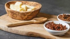 Jay Hill Sauslepel Tunea - Olijfhout - 30 Cm 9 Jay Hill Sauslepel Tunea - Olijfhout - 30 Cm -Le Creuset Winkel tunea 25 3 scaled