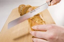 Wusthof Broodmes Classic Ikon 23 Cm -Le Creuset Winkel wusthof broodmes classic ikon sfeer